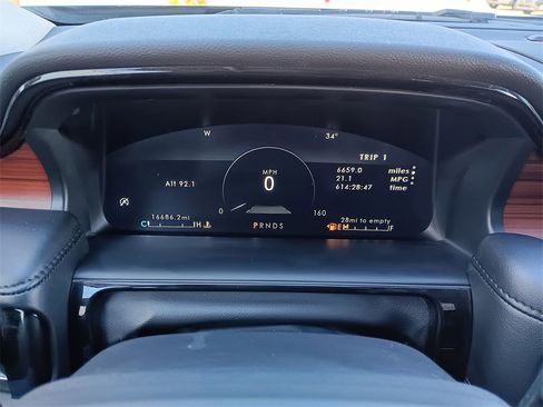 Used 2023 Lincoln Nautilus Reserve w/ Equipment Group 201A image 17