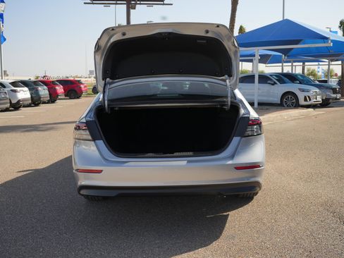 Used 2025 Honda Accord SE image 7