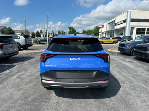 New 2026 Kia Sportage EX AWD/4WD image 6