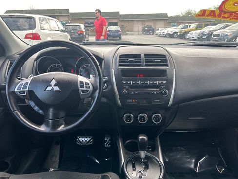Used 2013 Mitsubishi Outlander Sport LE image 14