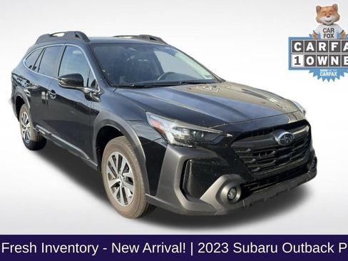 Used 2023 Subaru Outback Premium AWD/4WD image 1