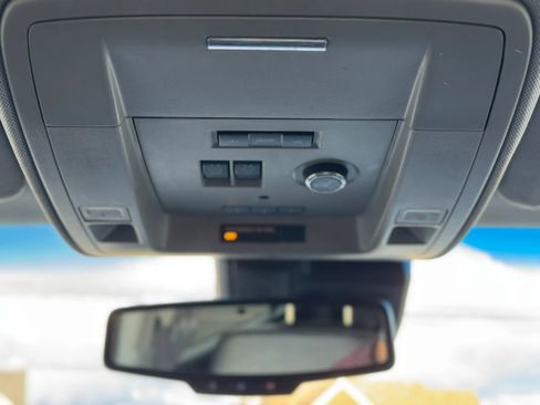 Used 2016 Chevrolet Suburban LTZ image 32