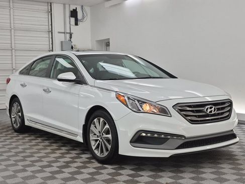 Used 2016 Hyundai Sonata Sport w/ Option Group 1V FWD image 3