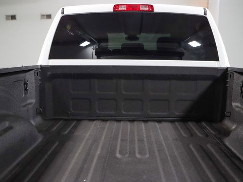 Used 2023 RAM 2500 Big Horn w/ Cold Weather Group image 29