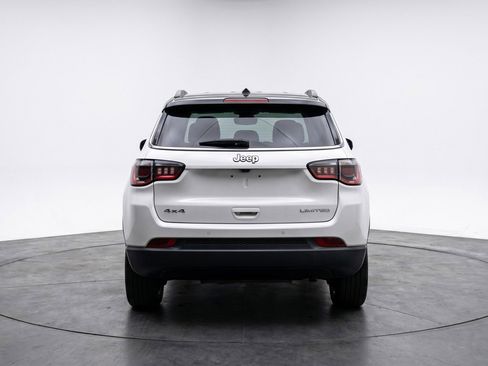 Used 2025 Jeep Compass Limited image 7