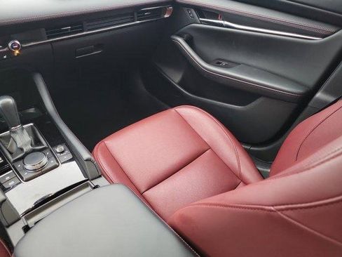 Used 2025 MAZDA MAZDA3 s image 13