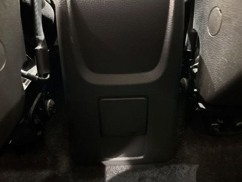 Used 2020 Buick Encore Preferred FWD image 19