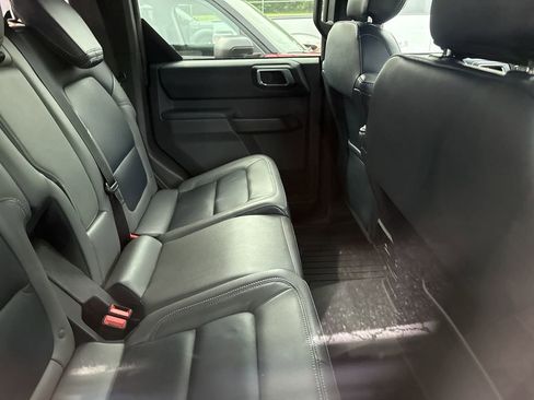 Used 2024 Ford Bronco Outer Banks AWD/4WD image 7