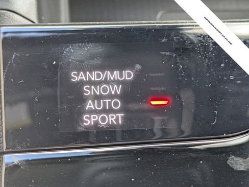 New 2025 Jeep Grand Cherokee L Limited w/ Luxury Tech Group II image 37