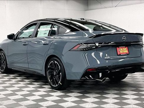 New 2026 Nissan Sentra SR w/ SR Premium Package FWD image 4