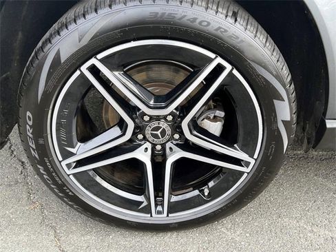 Used 2022 Mercedes-Benz GLS 450 4MATIC image 9