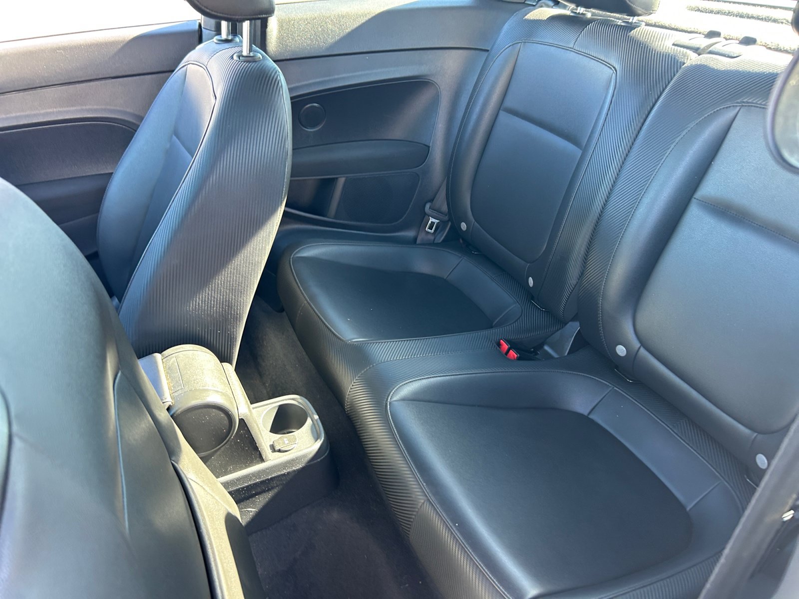 Used 2017 Volkswagen Beetle 1.8T Classic FWD image 17