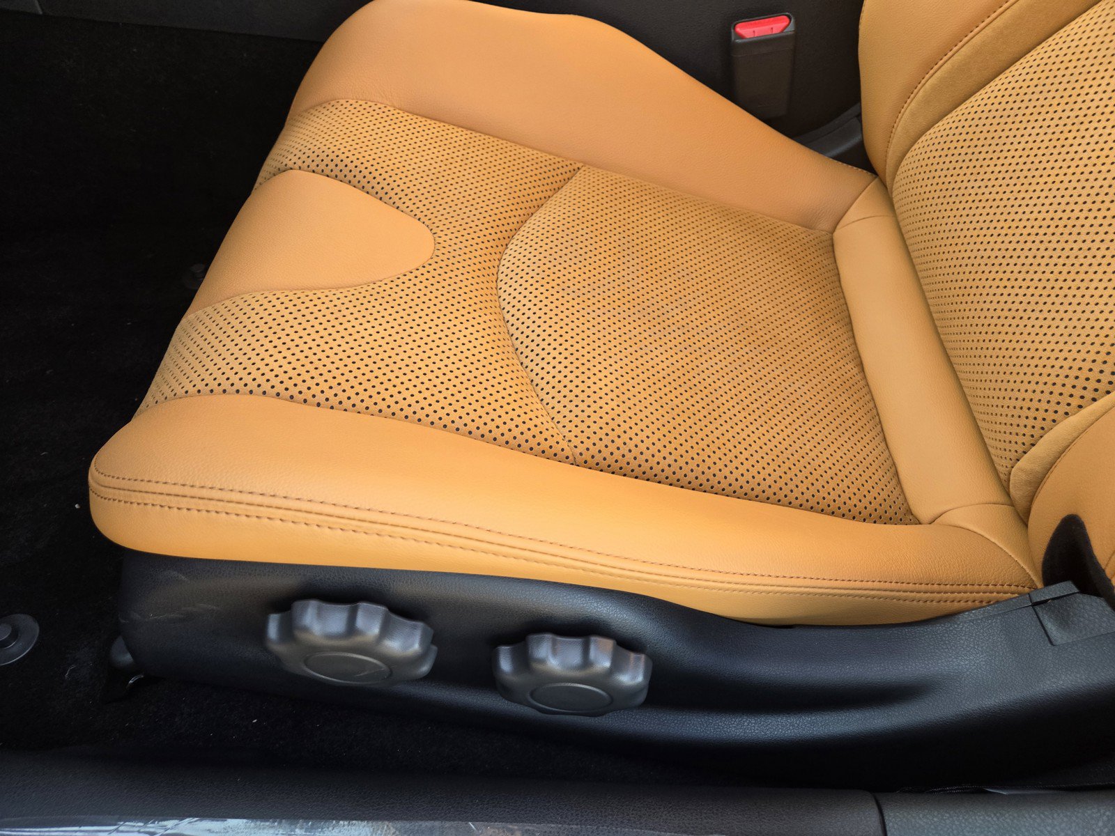 New 2027 Nissan Z Performance RWD image 11