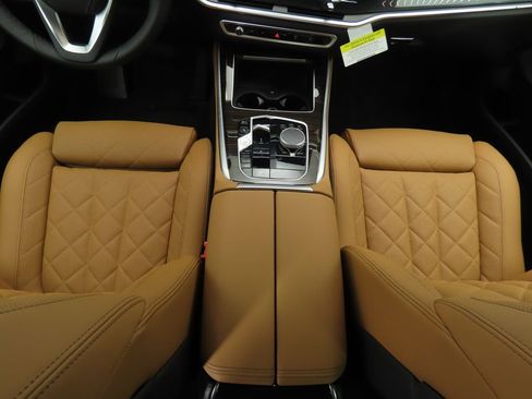 New 2026 BMW X5 xDrive40i image 17