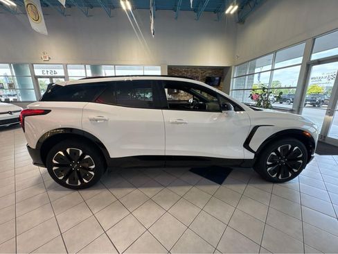 Used 2024 Chevrolet Blazer EV RS AWD/4WD image 14