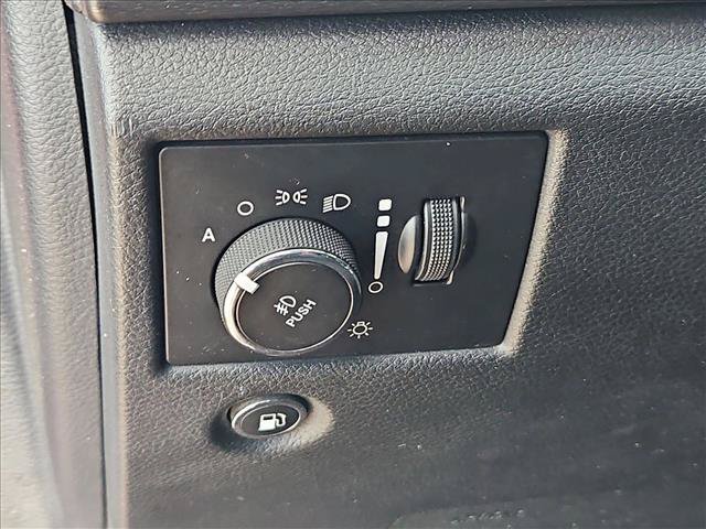 Used 2018 Jeep Grand Cherokee Laredo RWD image 10