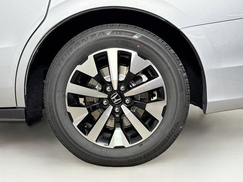 New 2026 Honda Odyssey EX-L image 39