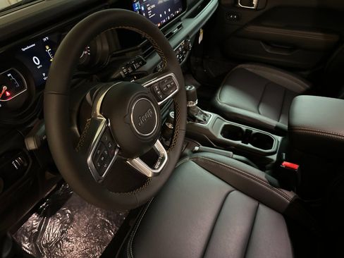 New 2025 Jeep Wrangler Sahara w/ Safety Group AWD/4WD image 9