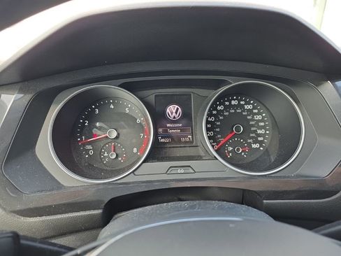 Used 2019 Volkswagen Tiguan SE w/ Panoramic Sunroof Package AWD/4WD image 18
