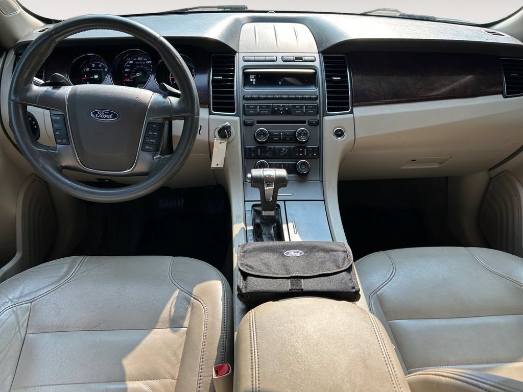 Used 2011 Ford Taurus SEL w/ 201A Rapid Spec Order Code FWD image 10