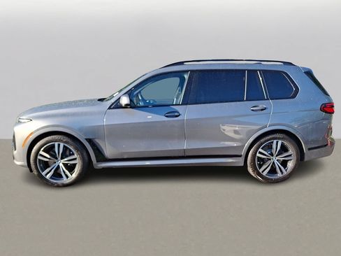 Used 2024 BMW X7 xDrive40i w/ M Sport Package AWD/4WD image 5