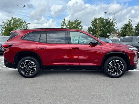 Used 2025 Buick Enclave Sport Touring w/ Power Package image 2