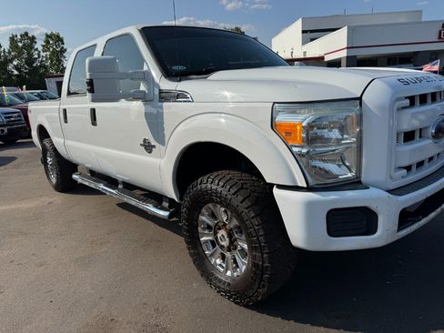 Used 2011 Ford F250 XLT w/ Snow Plow Prep Pkg AWD/4WD image 13