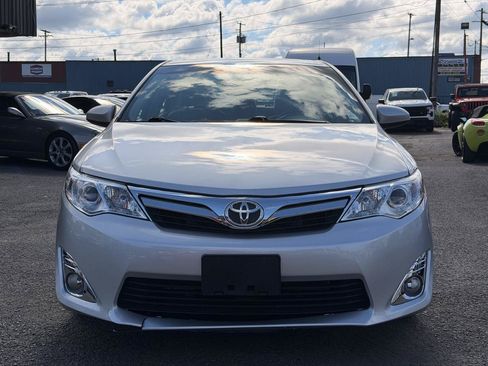Used 2012 Toyota Camry XLE FWD image 2