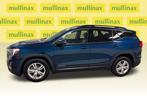 Used 2020 GMC Terrain SLE w/ Driver Convenience Package FWD image 9