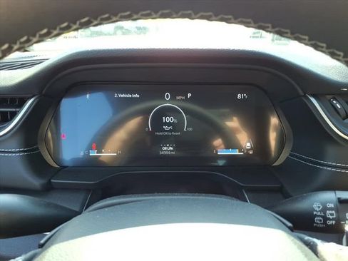 Used 2023 Jeep Grand Cherokee Laredo w/ Luxury Tech Group I AWD/4WD image 15