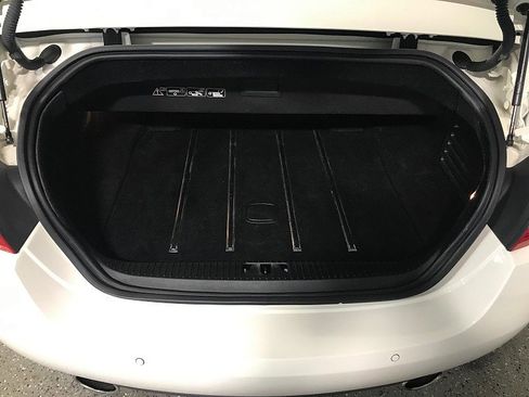 Used 2010 Jaguar XK Convertible image 32