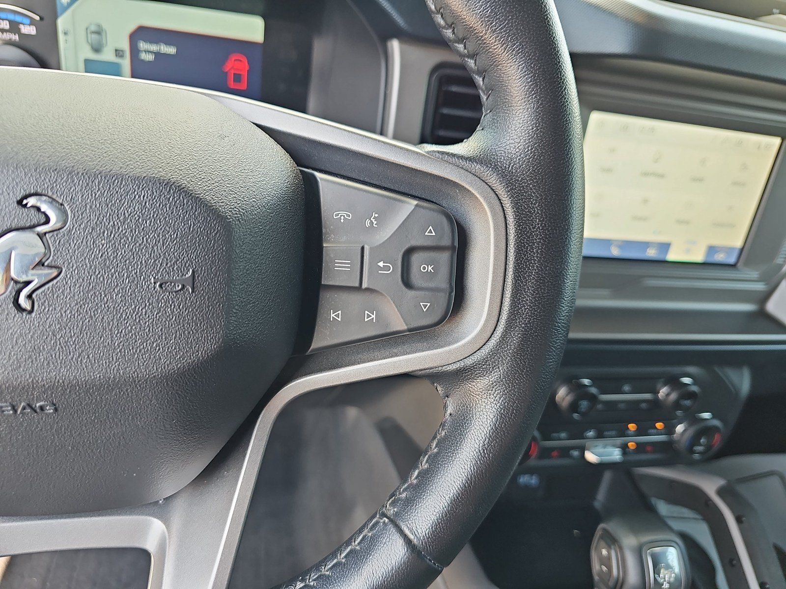 Used 2022 Ford Bronco Outer Banks AWD/4WD image 18