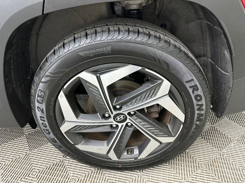 Used 2023 Hyundai Tucson Limited AWD/4WD image 23