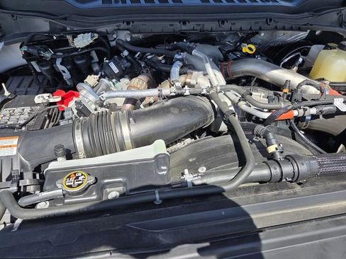 Certified 2024 Ford F250 Limited w/ FX4 Off-Road Package image 20