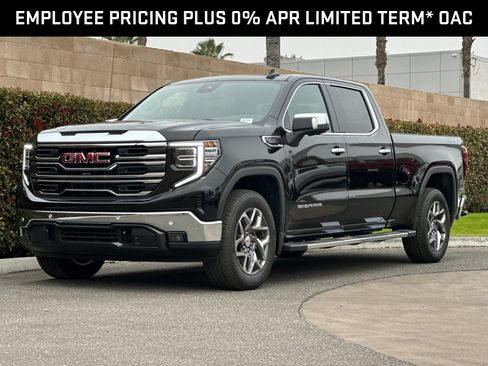 New 2026 GMC Sierra 1500 SLT w/ SLT Premium Plus Package AWD/4WD image 8