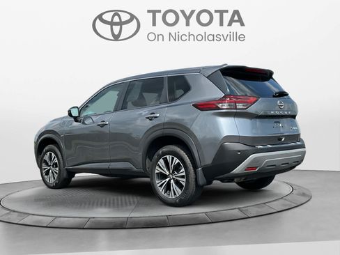 Used 2023 Nissan Rogue SV AWD/4WD image 3