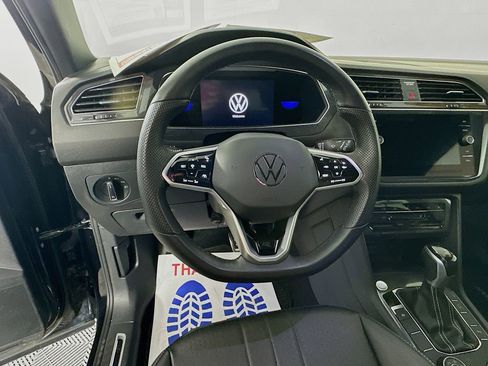 Used 2023 Volkswagen Tiguan SE R-Line AWD/4WD image 16