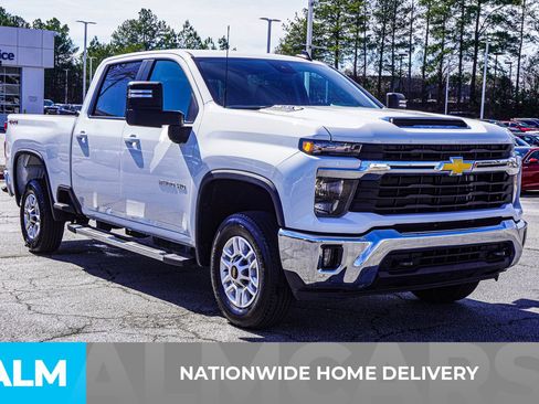 Used 2025 Chevrolet Silverado 2500 LT w/ Convenience Package image 5