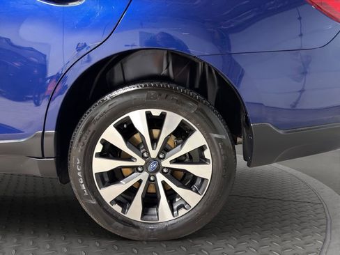 Used 2017 Subaru Outback 2.5i Limited image 24