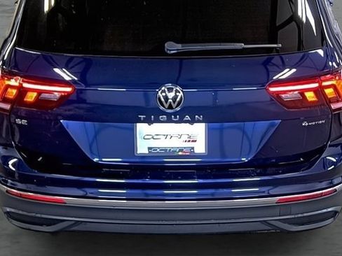 Used 2022 Volkswagen Tiguan SE AWD/4WD image 12