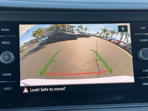 Certified 2023 Volkswagen Jetta GLI Autobahn image 27