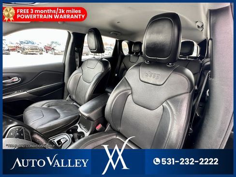 Used 2019 Jeep Cherokee Limited image 14