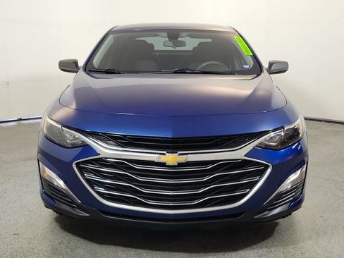 Used 2019 Chevrolet Malibu LS FWD image 2