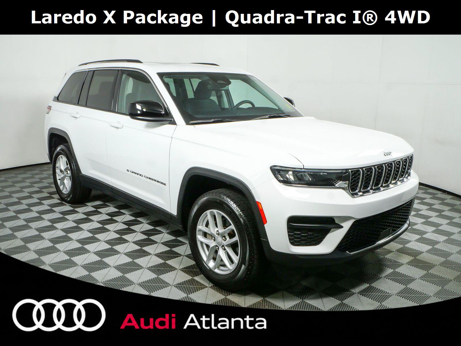 Used 2023 Jeep Grand Cherokee Laredo X AWD/4WD image 1