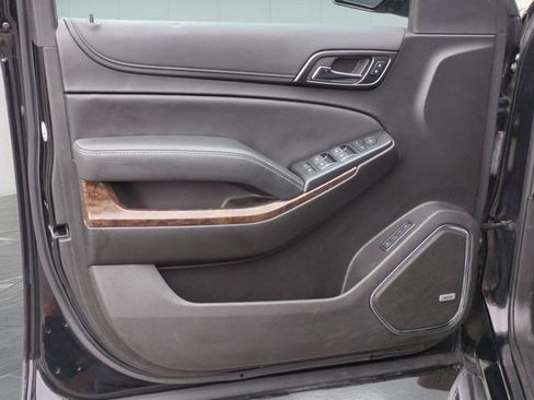 Used 2019 Chevrolet Suburban LT AWD/4WD image 14