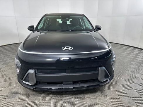 Used 2025 Hyundai Kona SE image 8