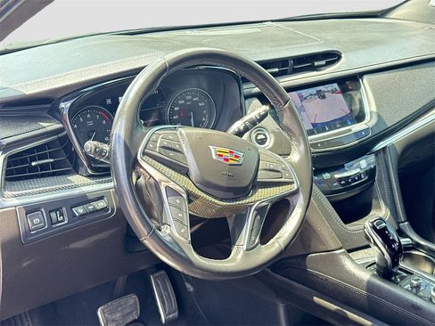 Used 2024 Cadillac XT5 Sportv w/ Technology Package image 9