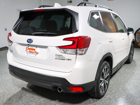 Used 2023 Subaru Forester Limited image 7