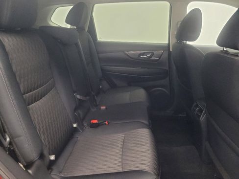 Used 2019 Nissan Rogue SV AWD/4WD image 19
