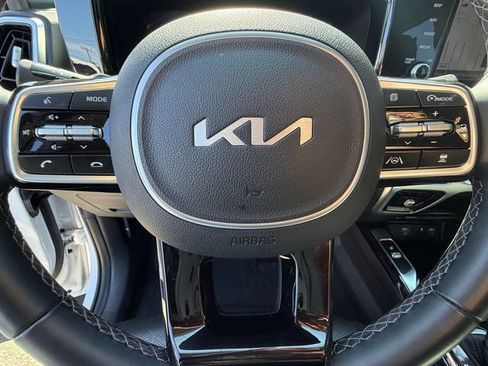 Used 2022 Kia Sorento SX FWD image 24